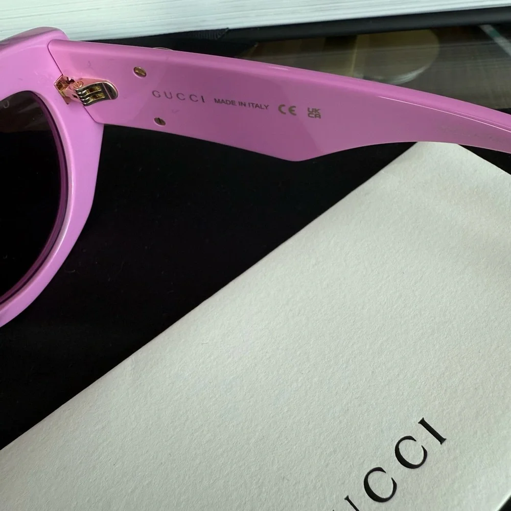 Gucci pink cat